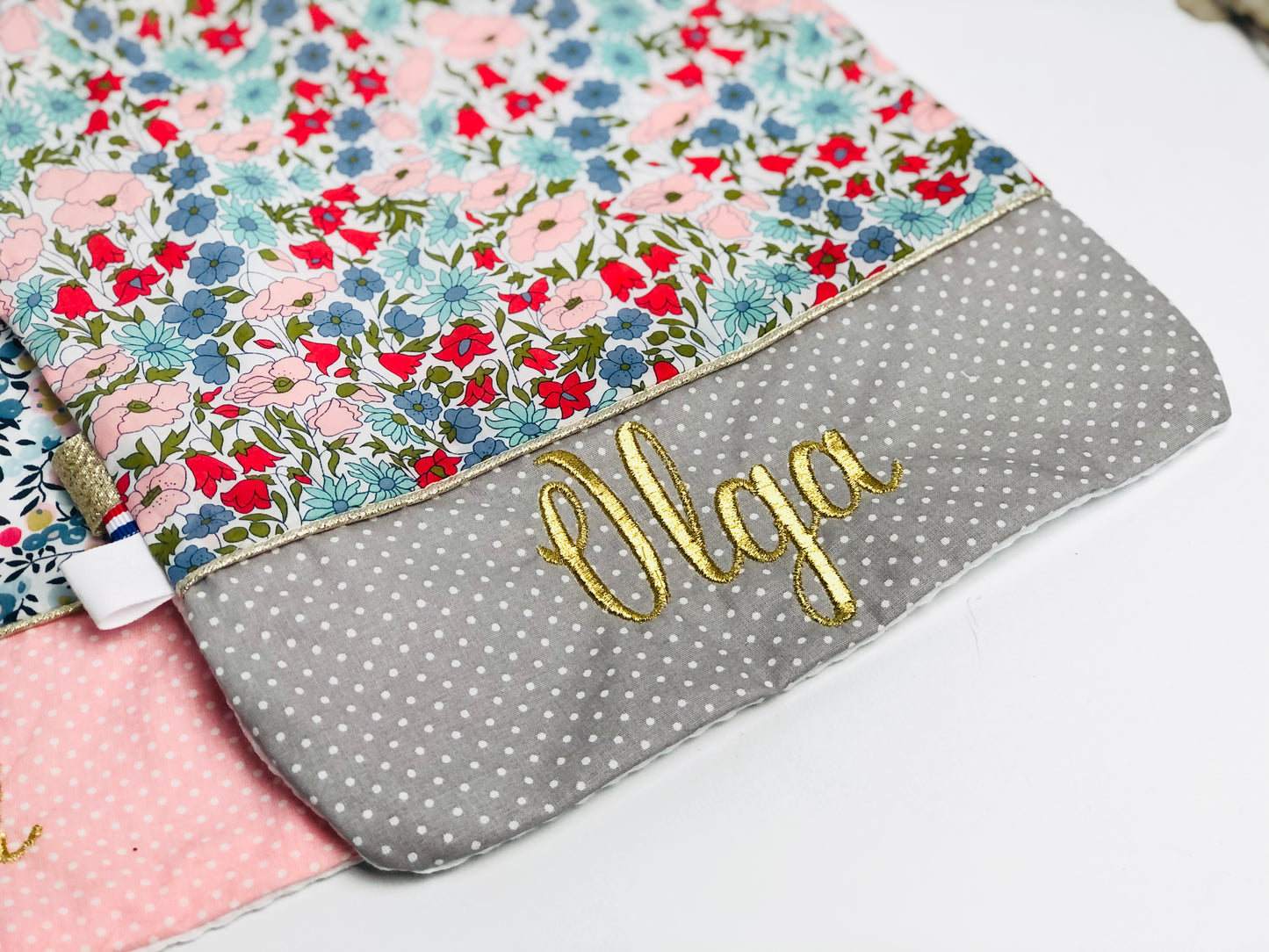 La serviette élastiquée 100% personnalisable