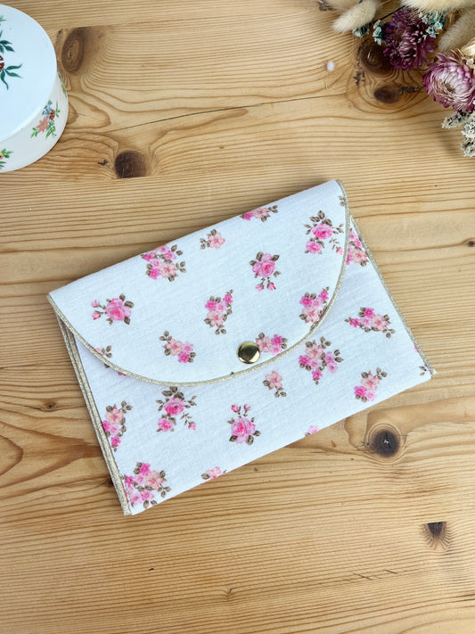 Le porte monnaie petites roses