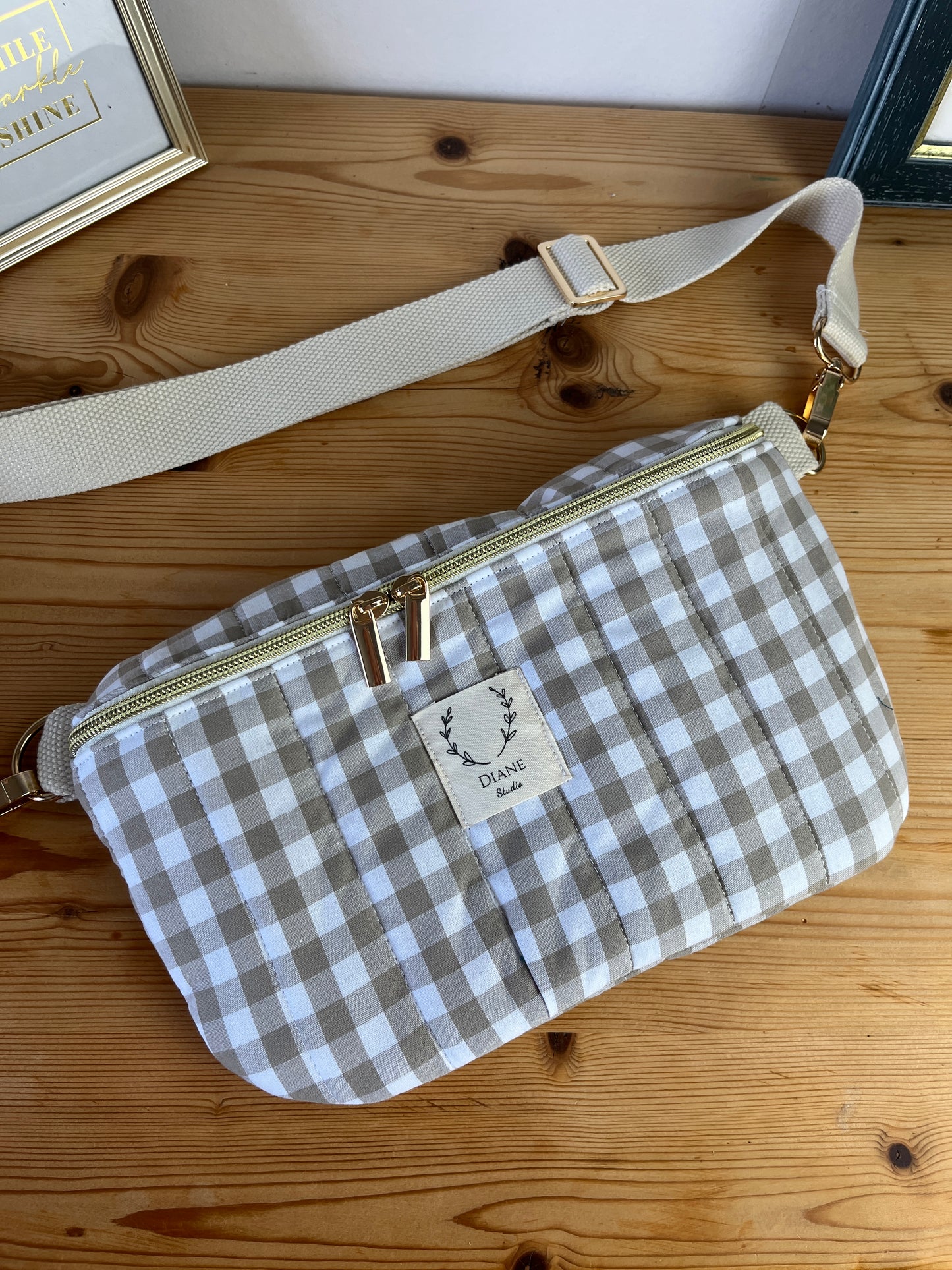 Le sac banane vichy beige