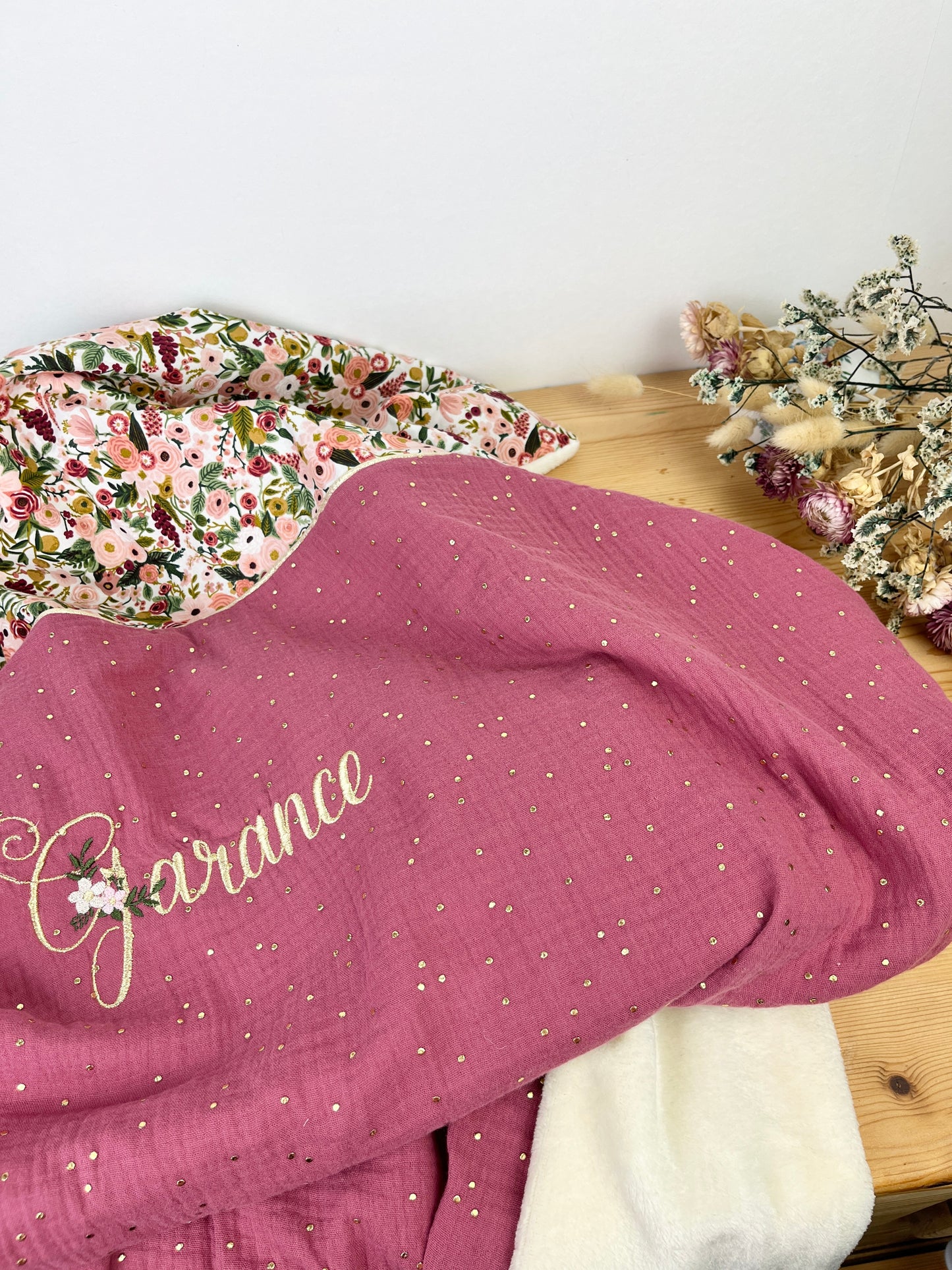 La couverture gaze  bois de rose et garden party
