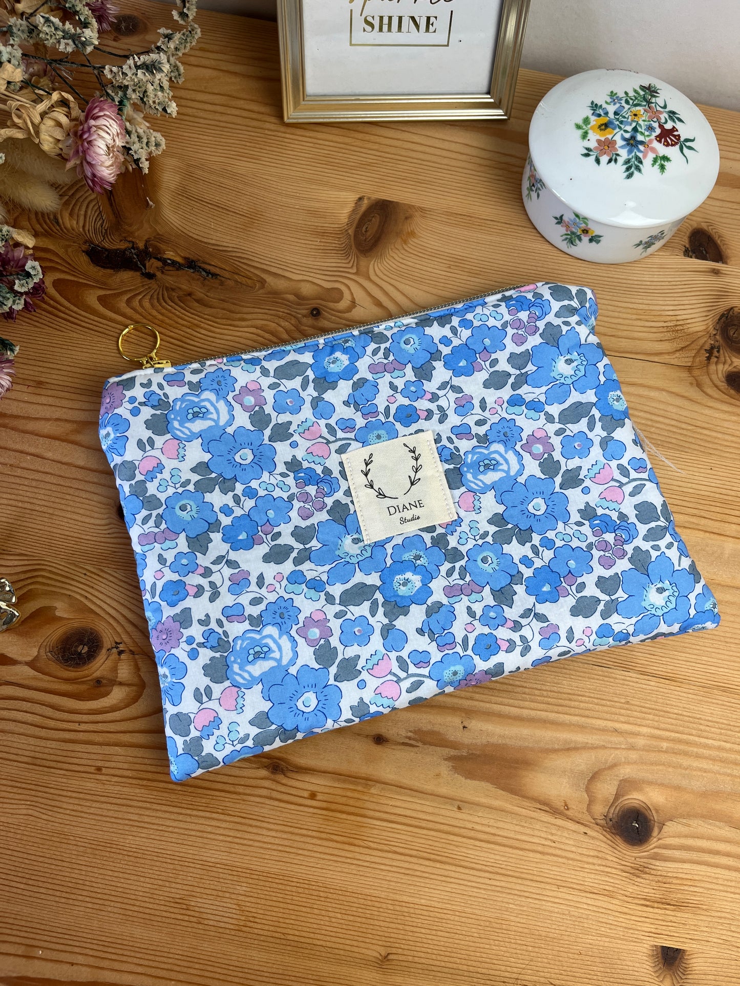 Pochette plate Liberty of London betsy bleu