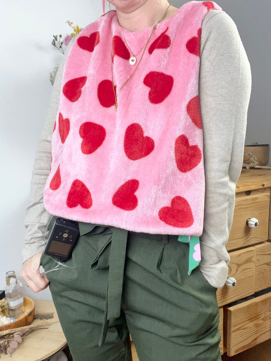 Le pull Joséphine coeurs rouges