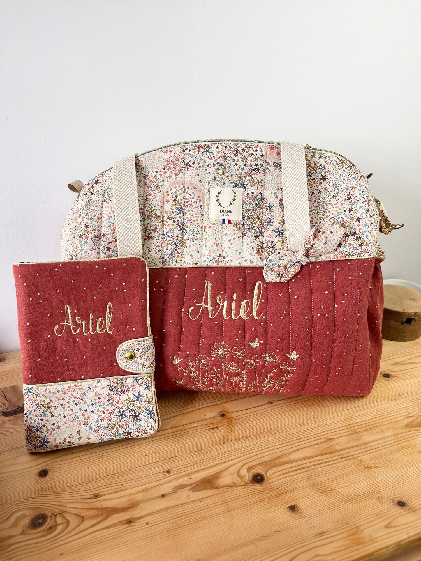 Ensemble : sac à langer, protège carnet et sac à dos Eglantine