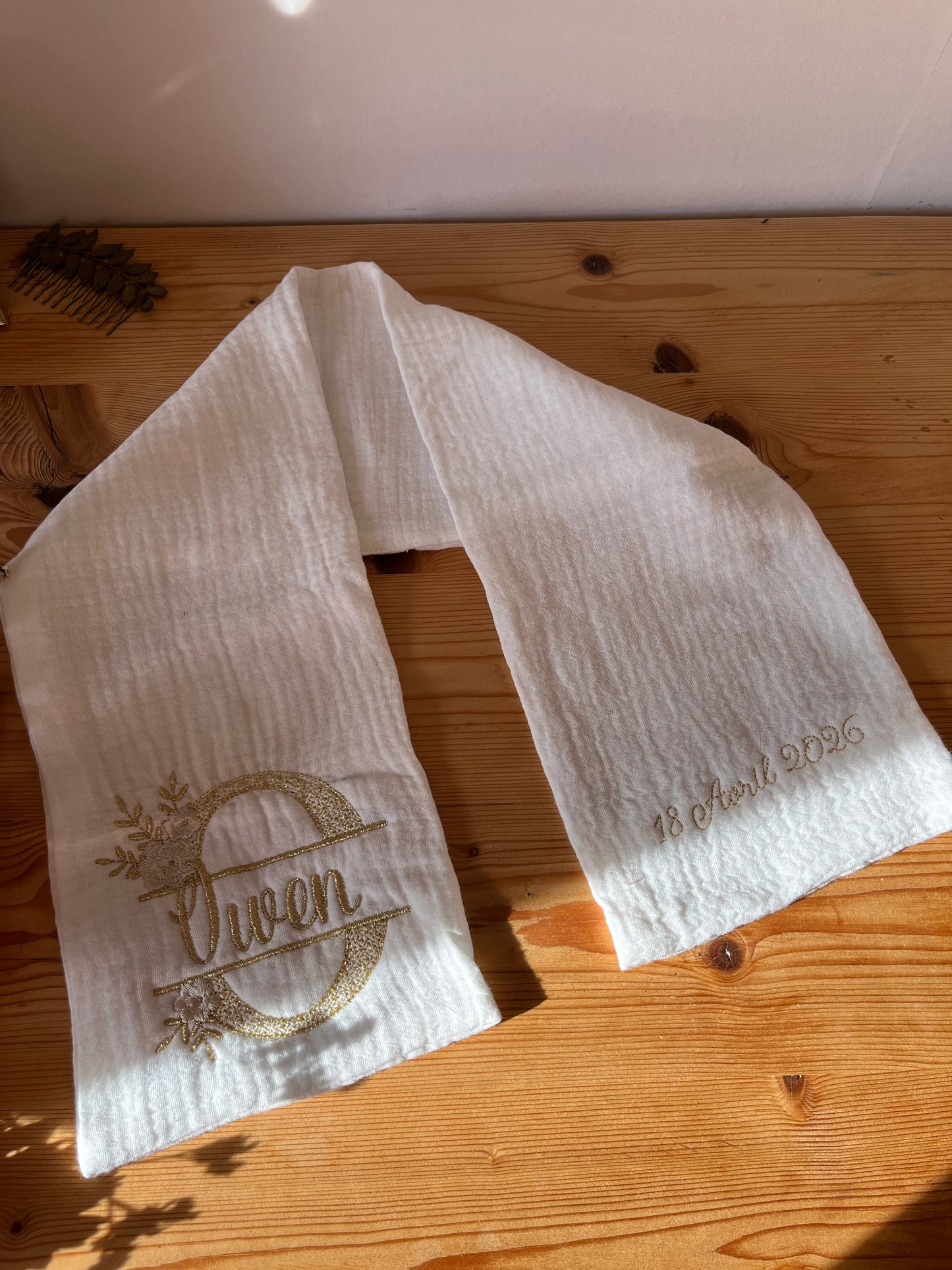 The 100% customizable christening scarf