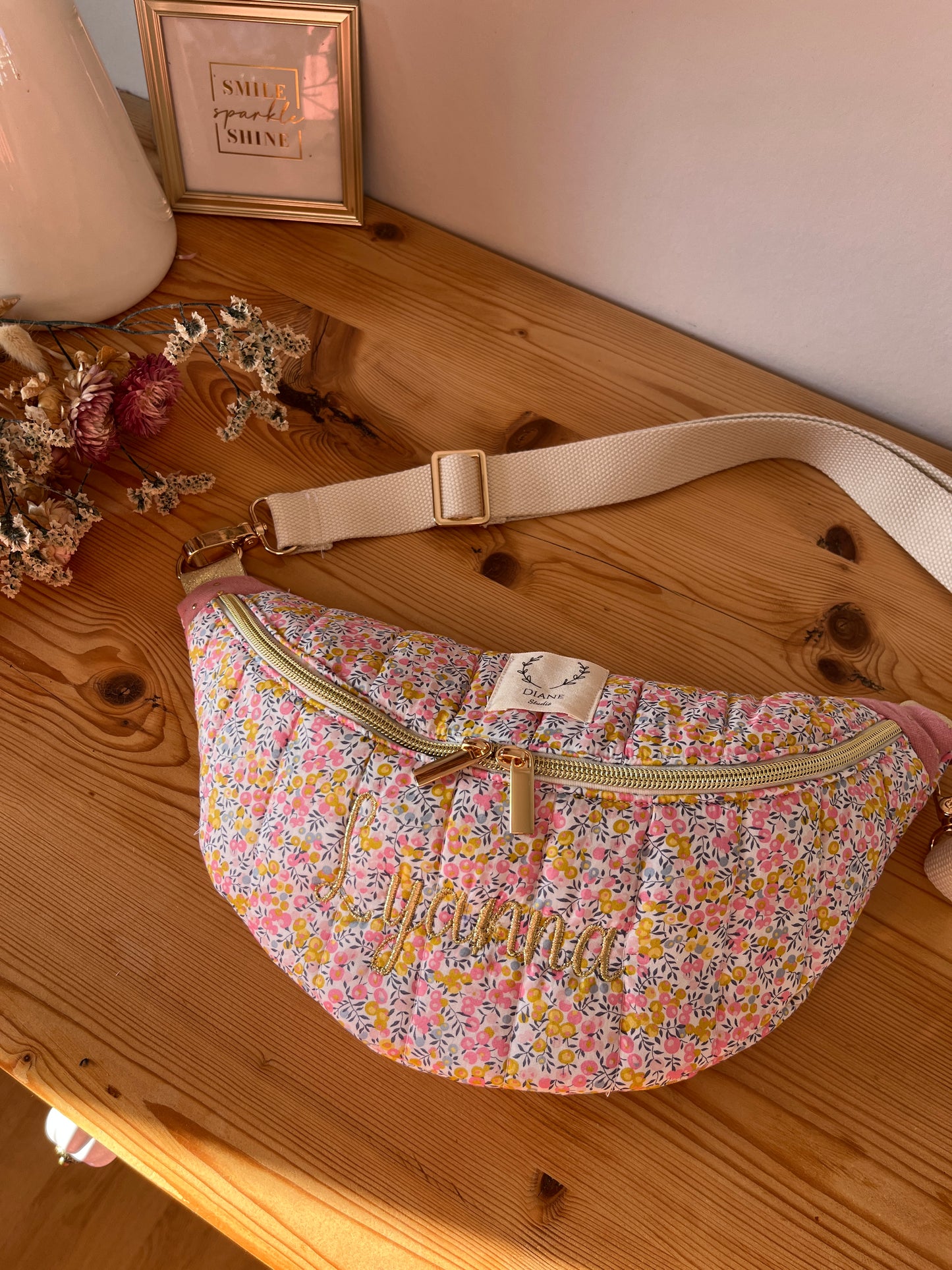Roxane, the 100% customizable children's fanny pack
