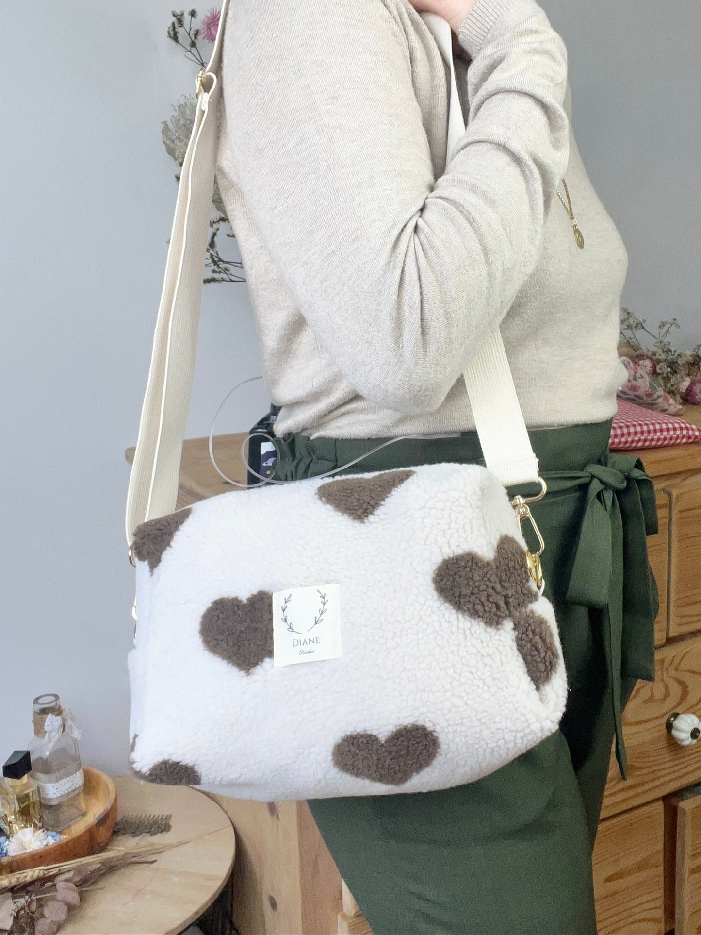 Prototype sac Colette souple en sherpa coeur chocolat