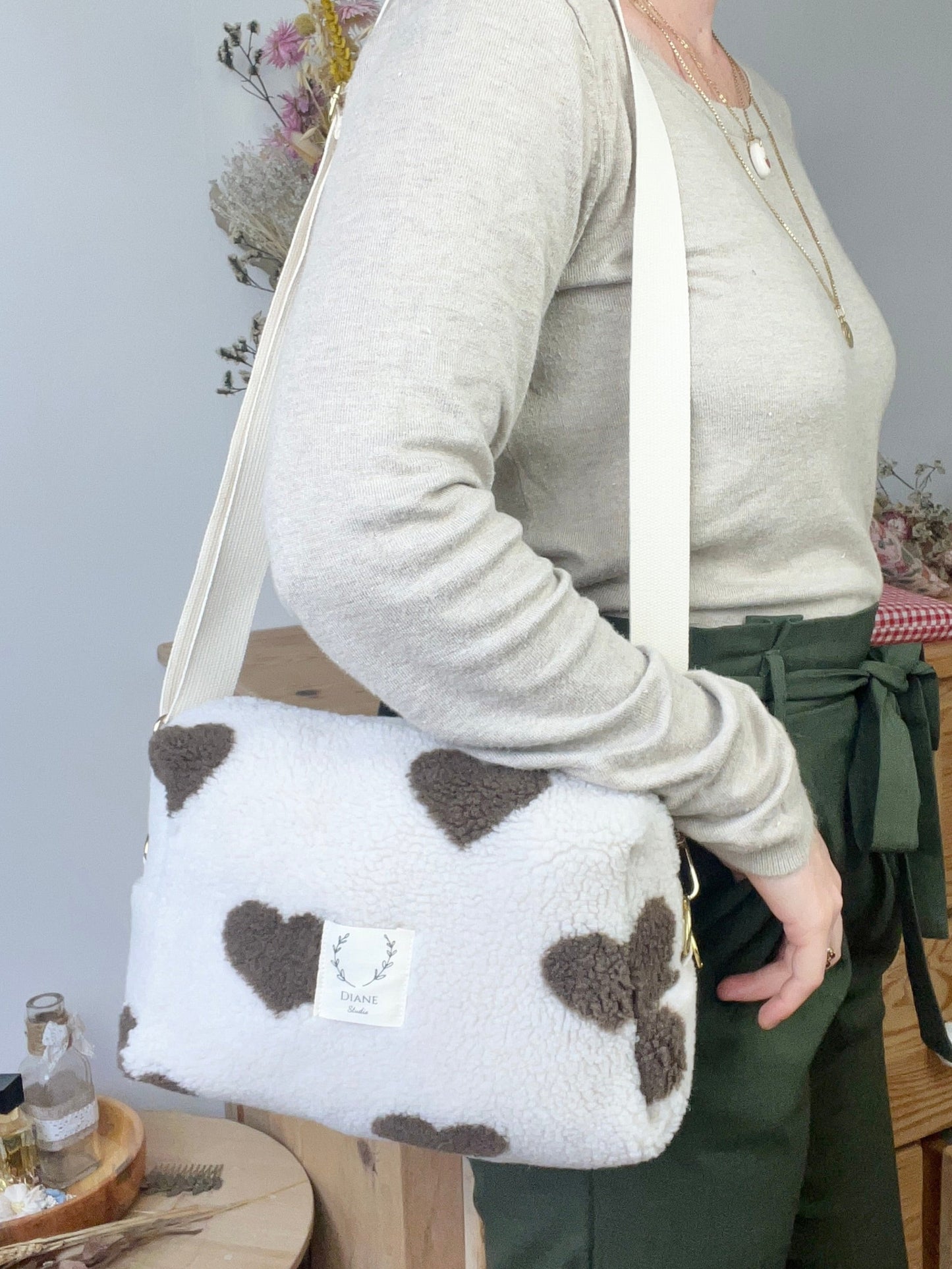 Prototype sac Colette souple en sherpa coeur chocolat
