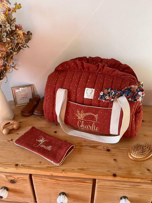 Ensemble : sac polochon et protège livret de famille personnalisables