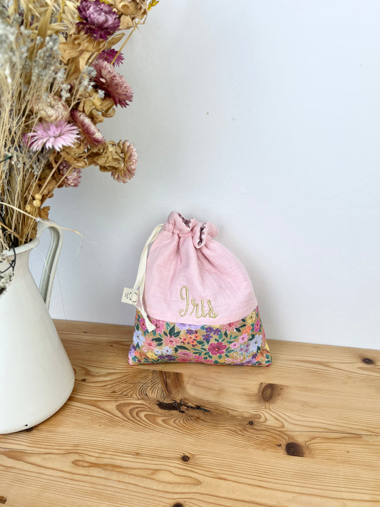 Pochon personnalisé gaze rose poudré et bloom