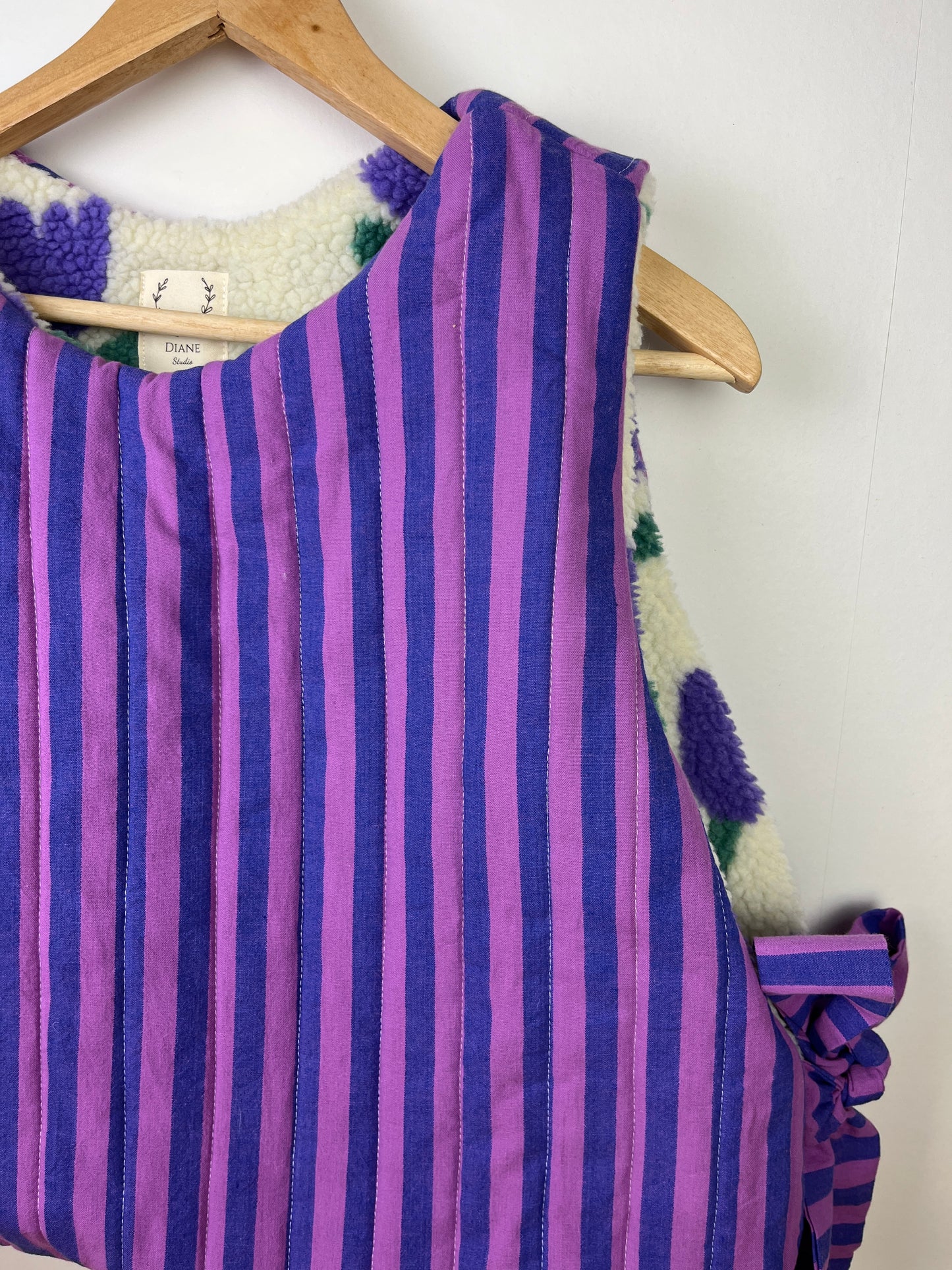 Le pull Joséphine sherpa tulipes mauve