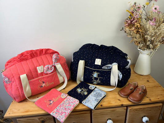 Ensemble : sac polochon et protège carnet 100 % personnalisable