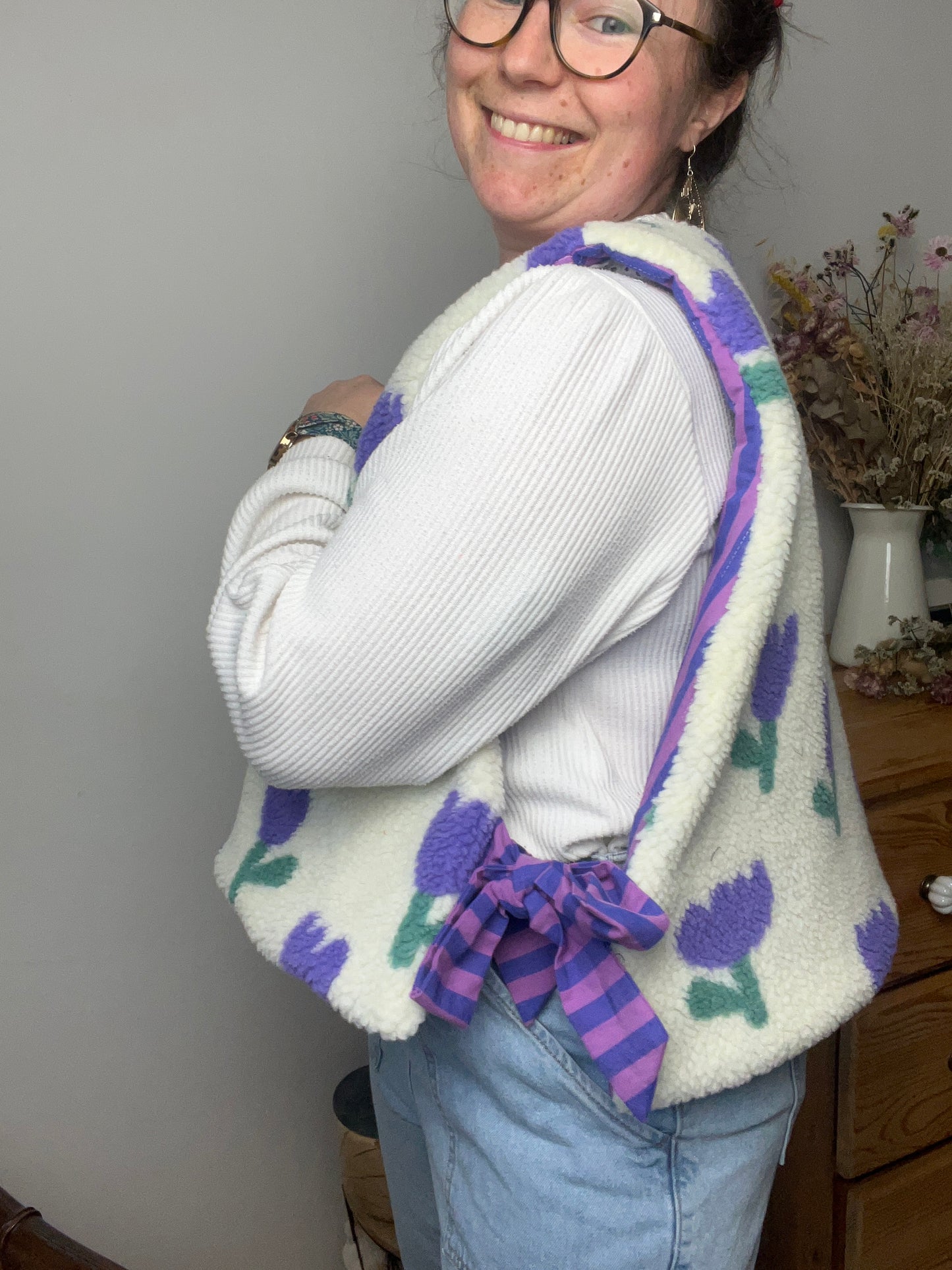 Le pull Joséphine sherpa tulipes mauve