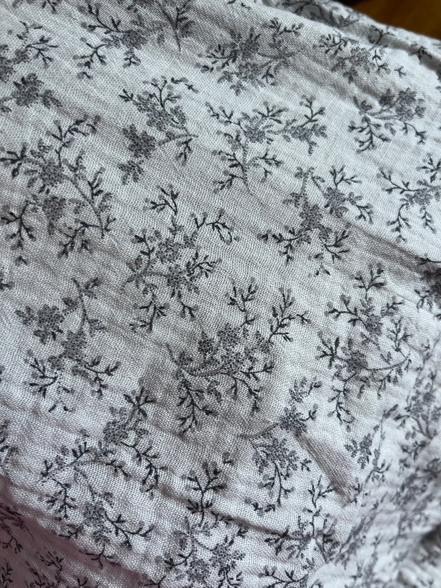 Coupon de 90x60cm double gaze colette fond gris