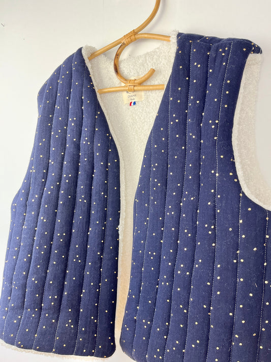 Le gilet Albane double gaze à pois dorés