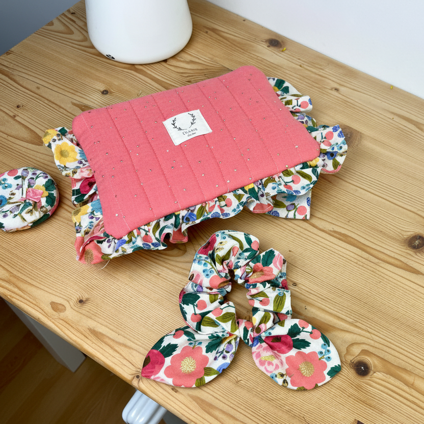 Ensemble : pochette Jeanne et chouchou noeud