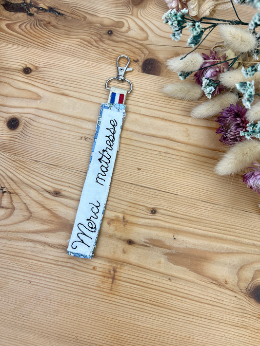 Porte clé merci maîtresse poppy bleu