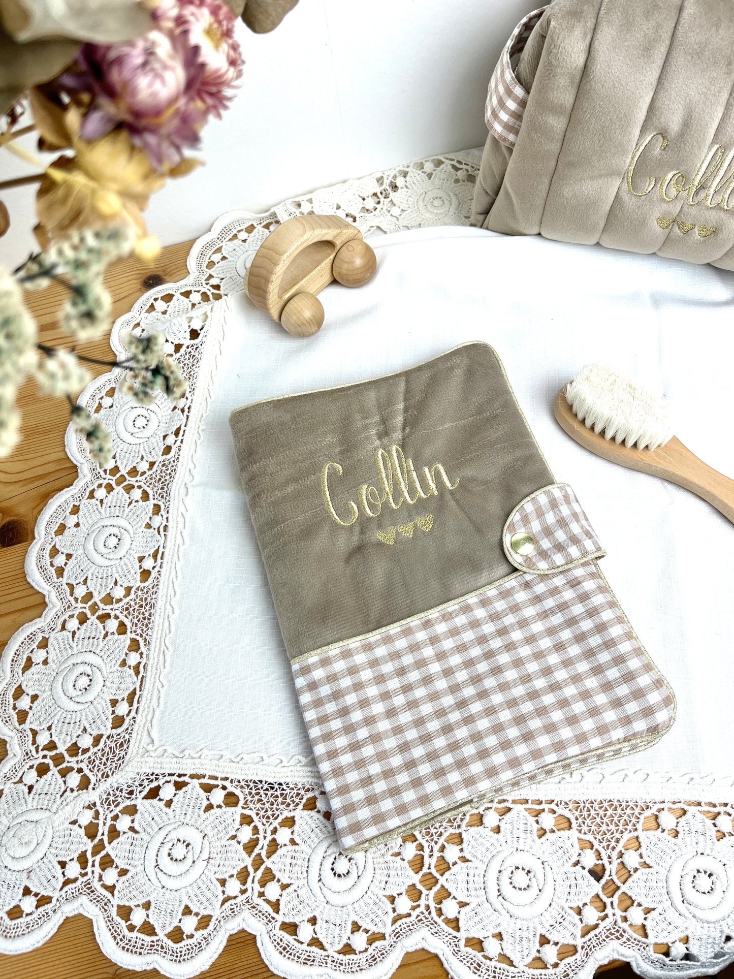 NOUVEAU Ensemble : Trousse de toilette, couverture, et protège carnet vichy galet