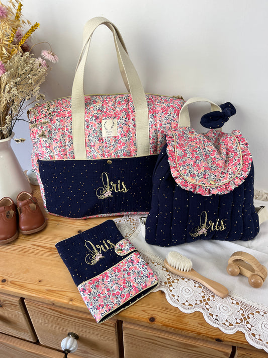 Ensemble : sac à langer/voyage, protège carnet et sac à dos Eglantine