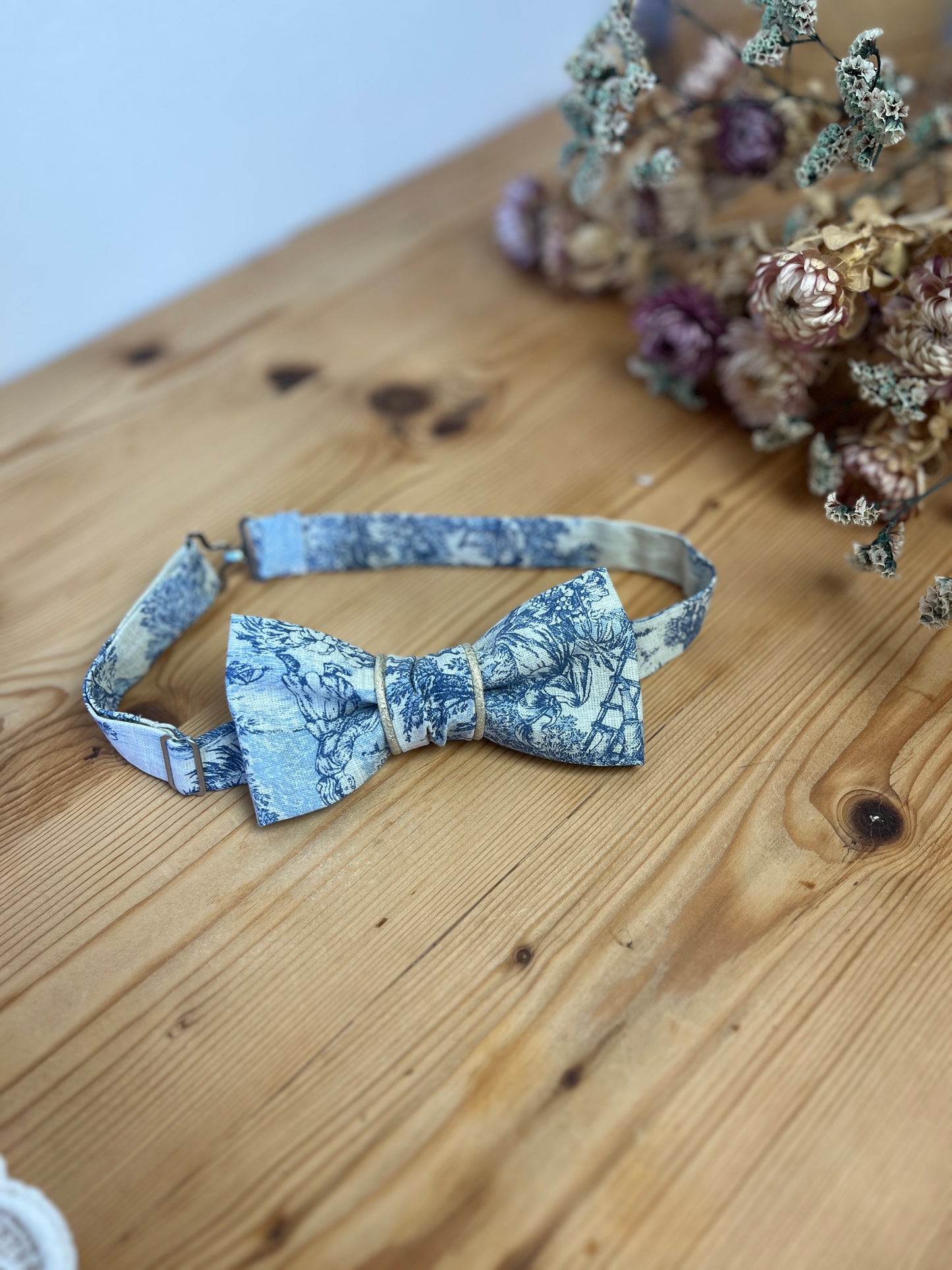 Ensemble : noeud papillon et headband jouy bleu doré