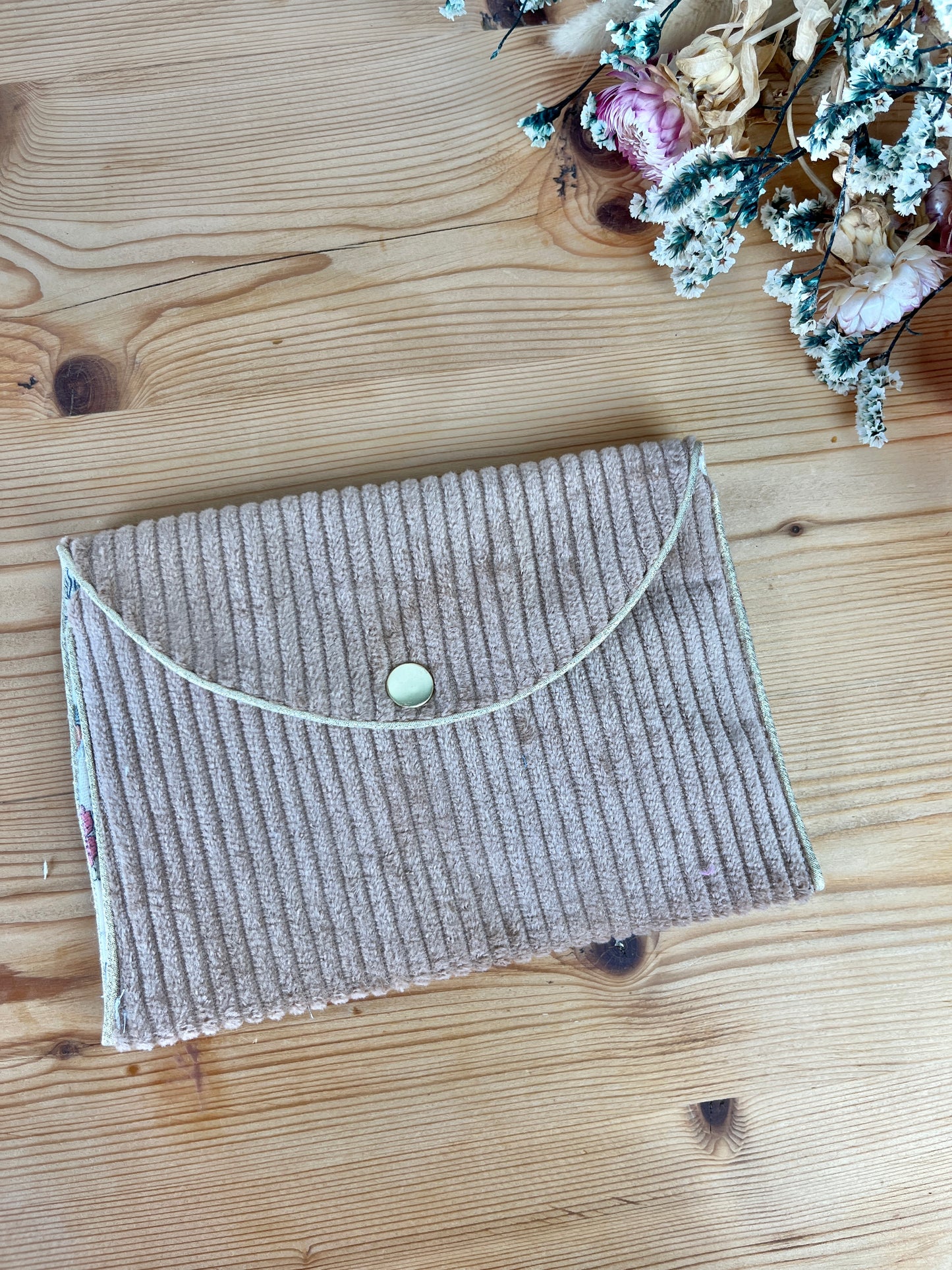 Le porte monnaie velours camel et coton fleuri marion