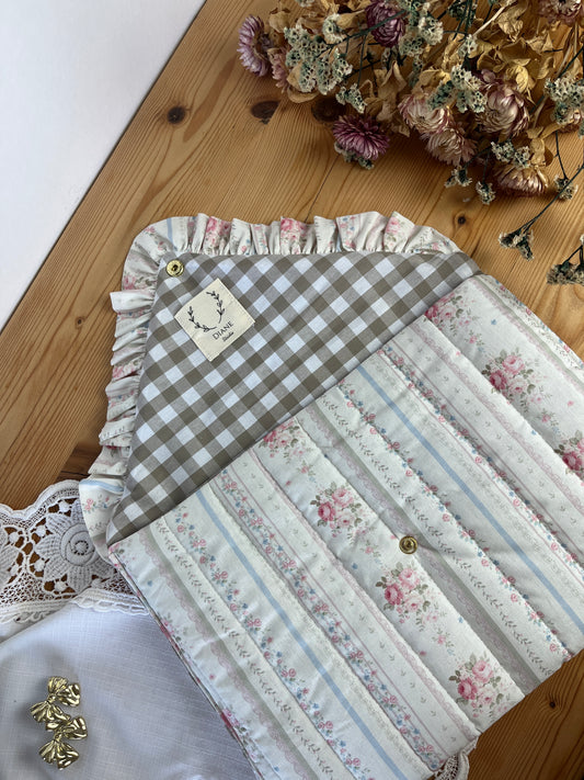 Pochette Charlotte  taille M tissu Esther