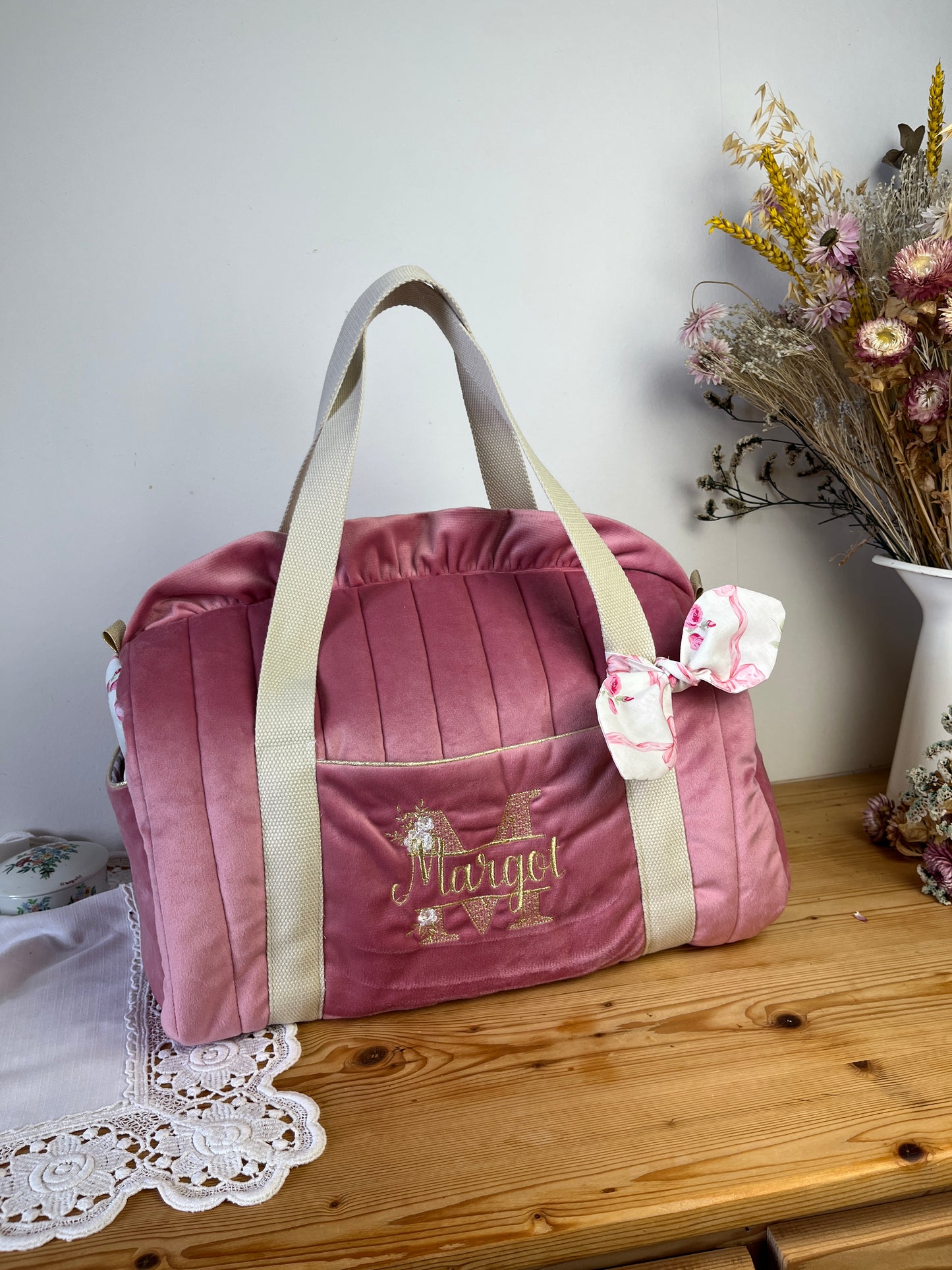 Sac Louison velours rose thé initiale dentelle