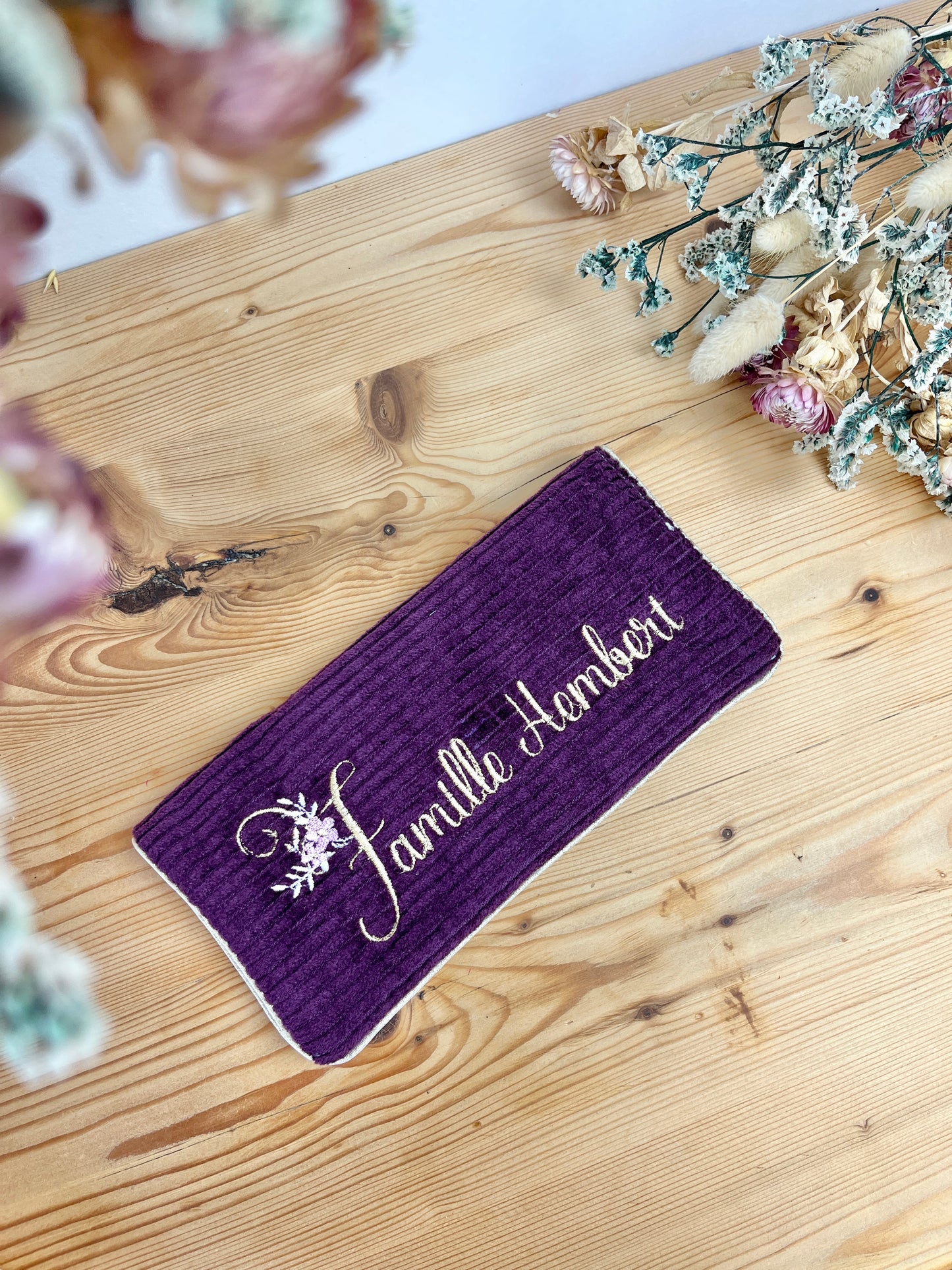 Protège livret de famille brodé 100 % personnalisable