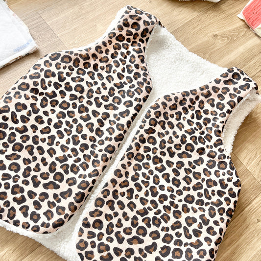 The Albane children's vest with the "graou" design