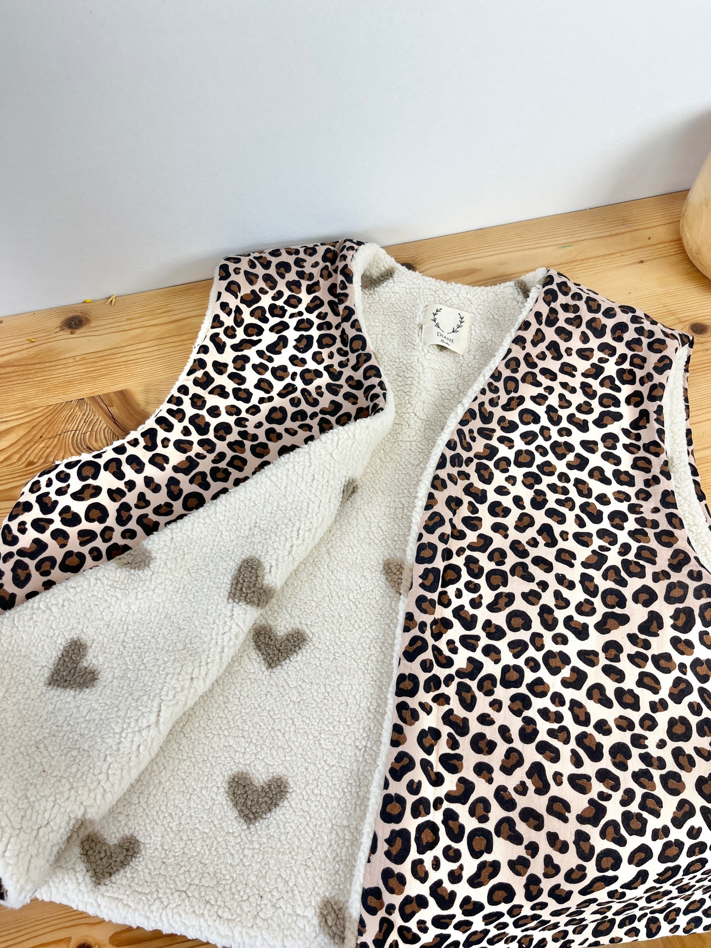 Le gilet Albane Adulte graou et petits coeurs