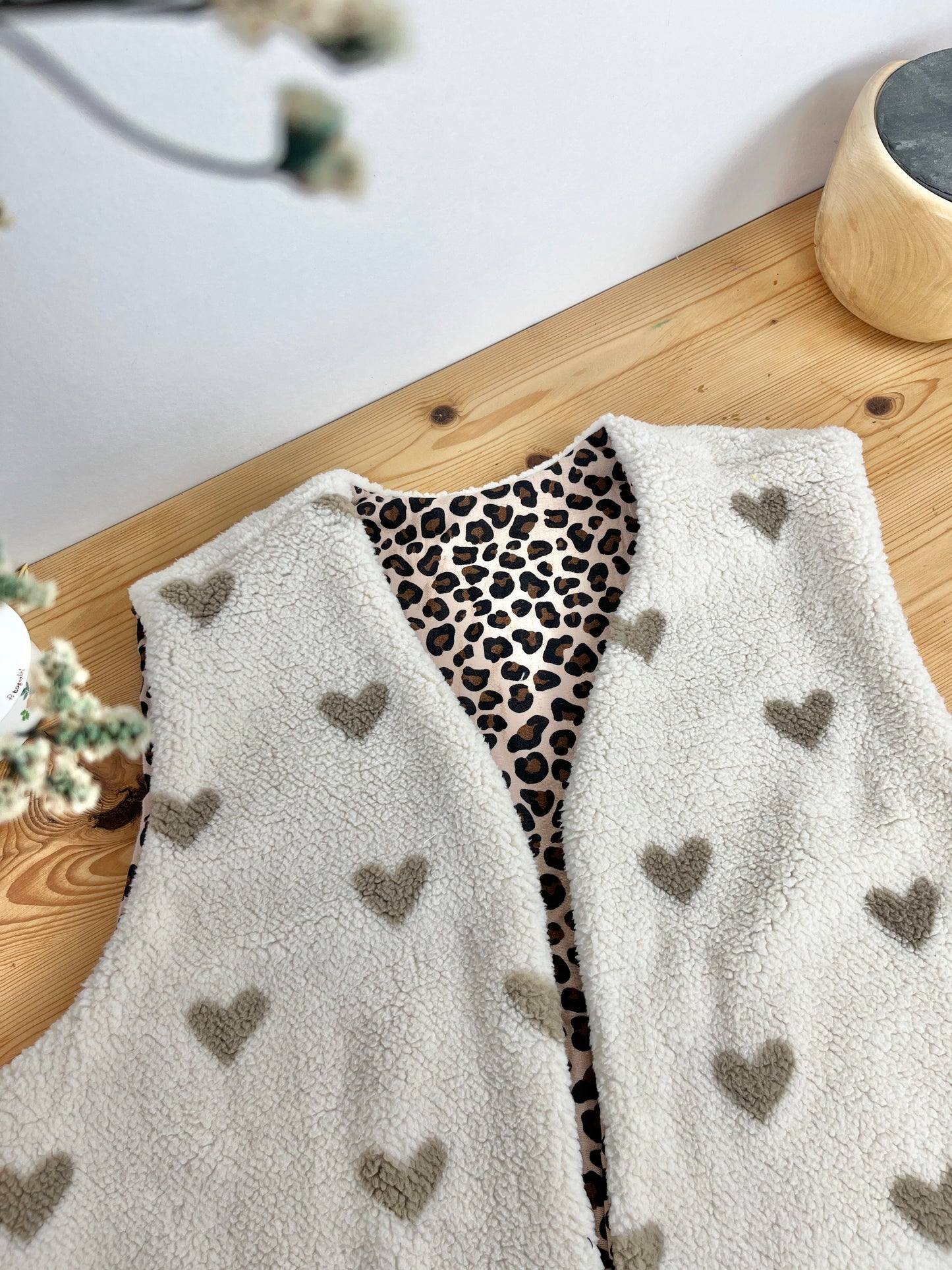 Le gilet Albane Adulte graou et petits coeurs