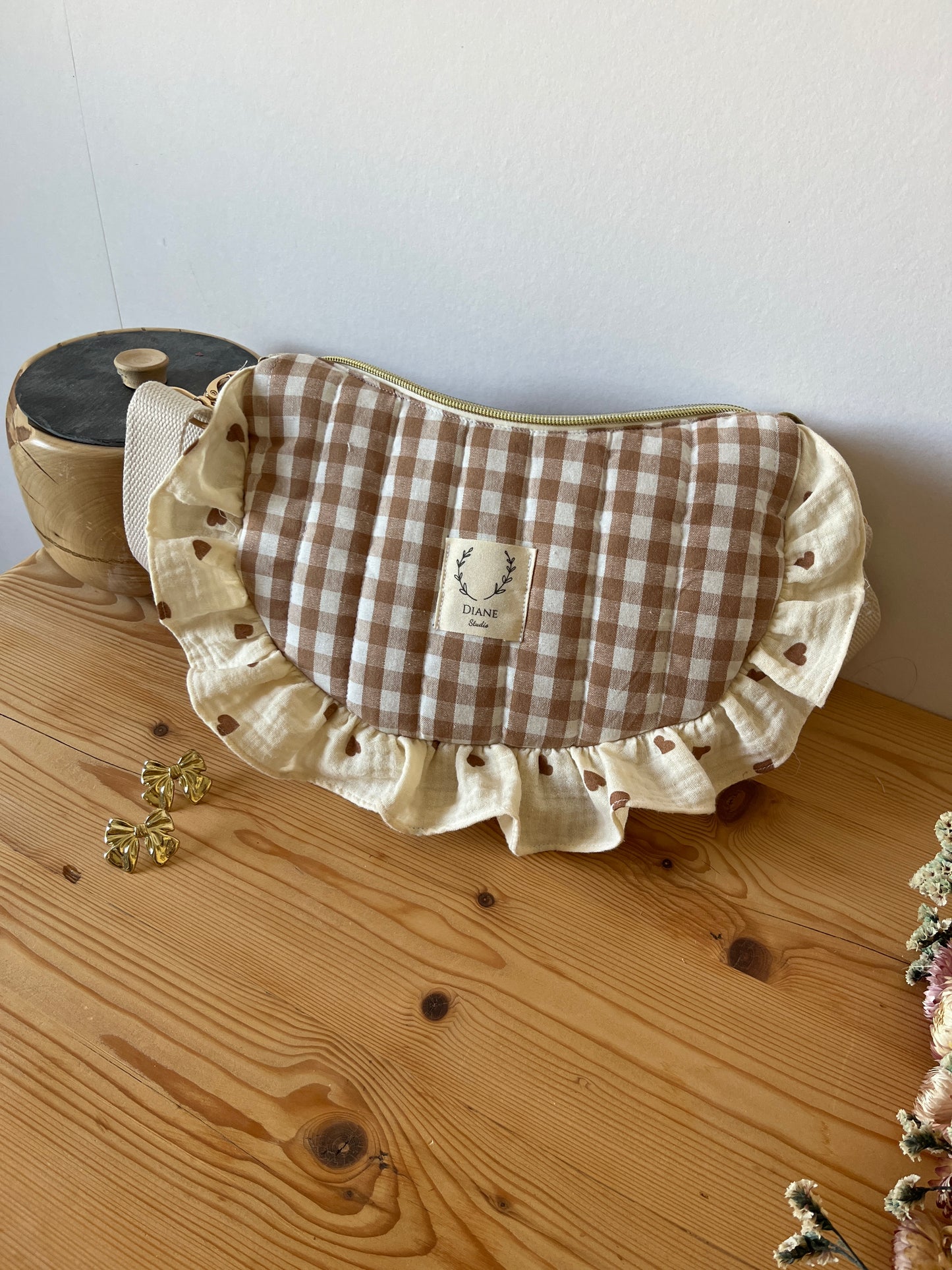 Sac Milan motifs vichy caramel et gaze coeurs