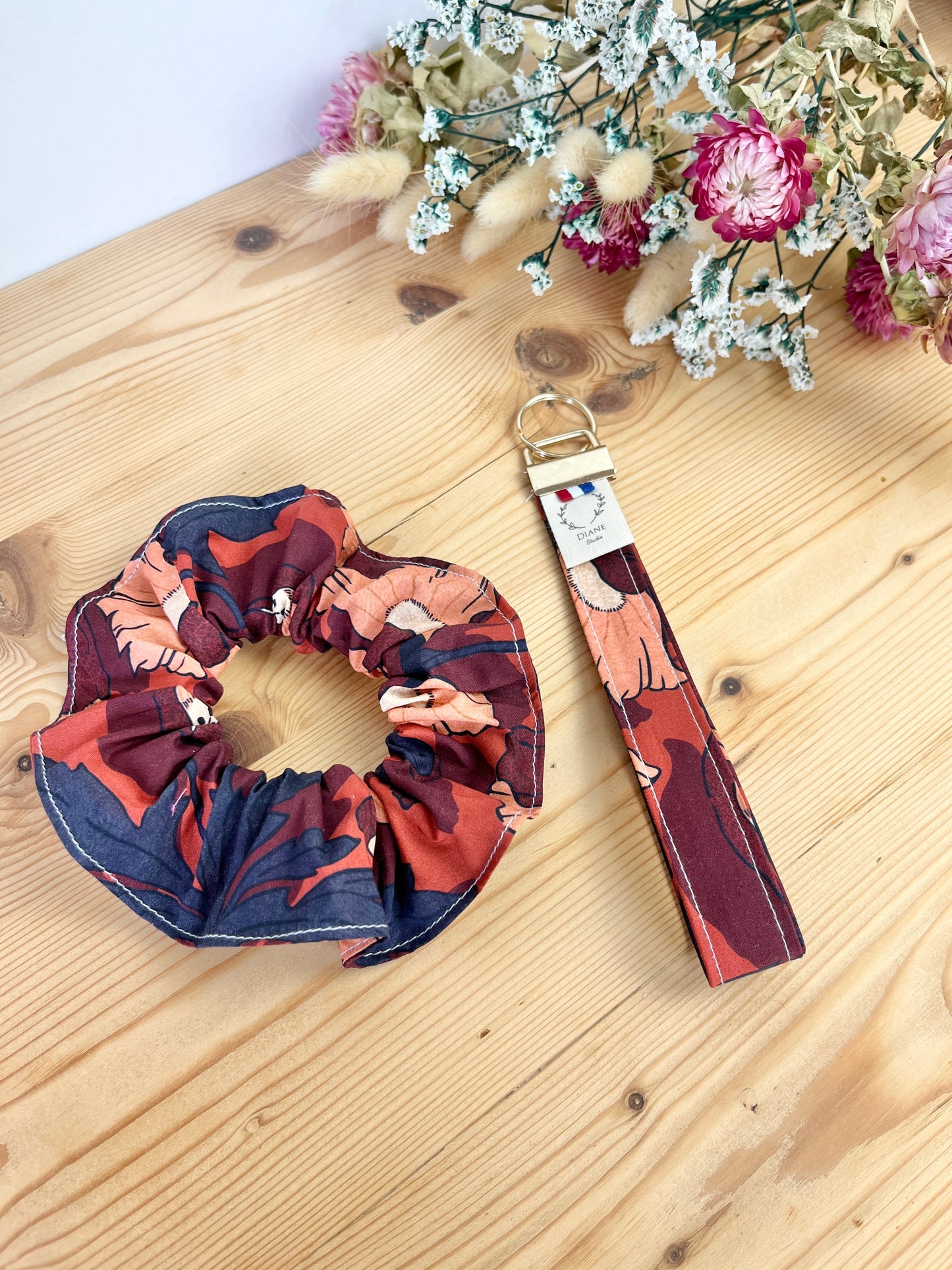 Set: keychain and scrunchie 