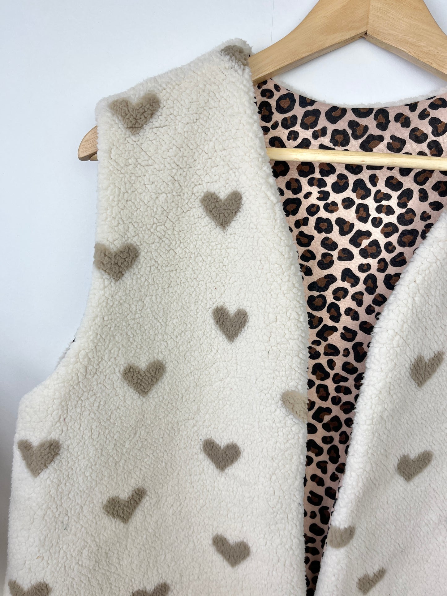 Le gilet Albane Adulte graou et petits coeurs