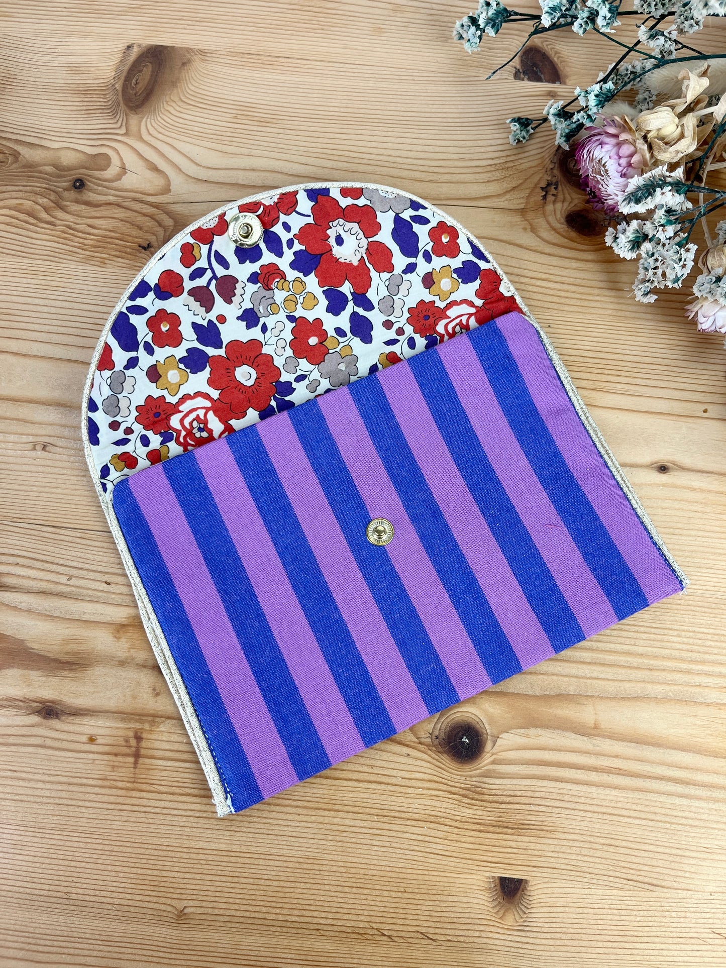 Le porte monnaie rayé bleu et violet intérieur Liberty