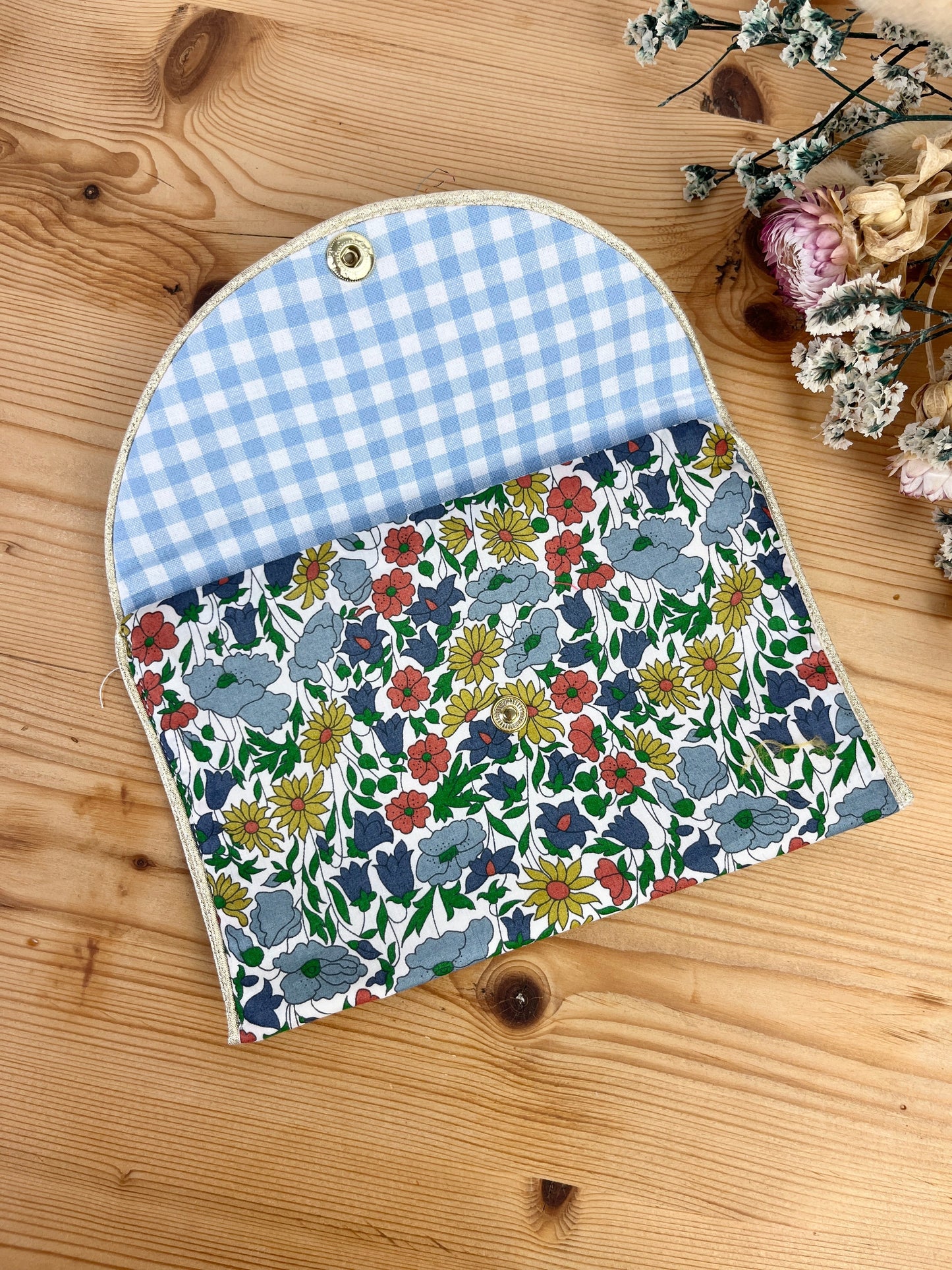 Le porte monnaie Liberty of London Poppy moutarde