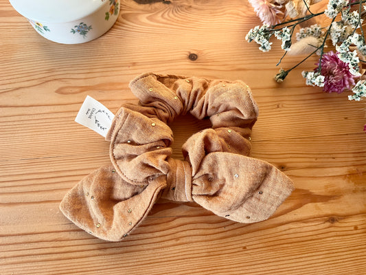 Chouchou gaze camel à pois dorés