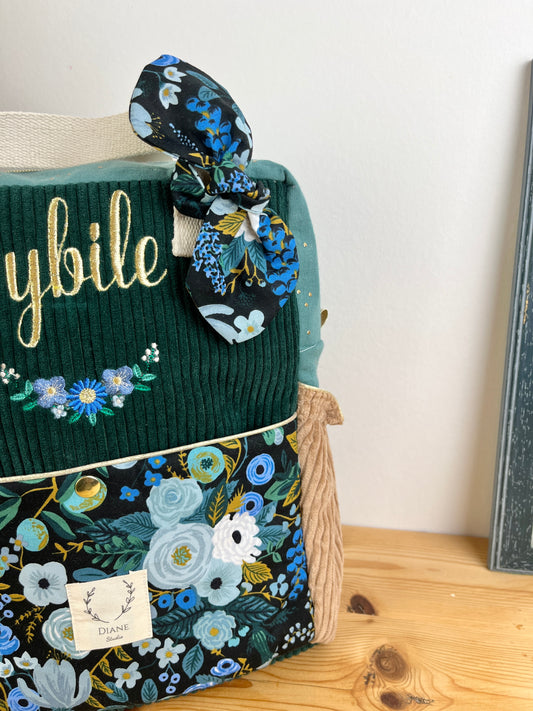 Le sac à dos enfant Ombeline velours vert garden party bleu