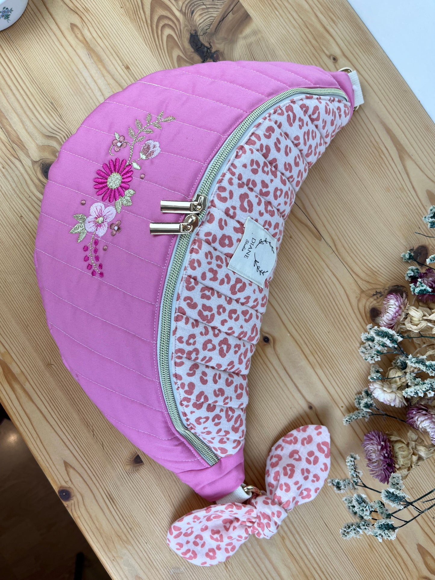 Le sac banane Eléonore gabardine rose et gaze léopard pink