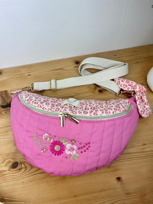 Le sac banane Eléonore gabardine rose et gaze léopard pink