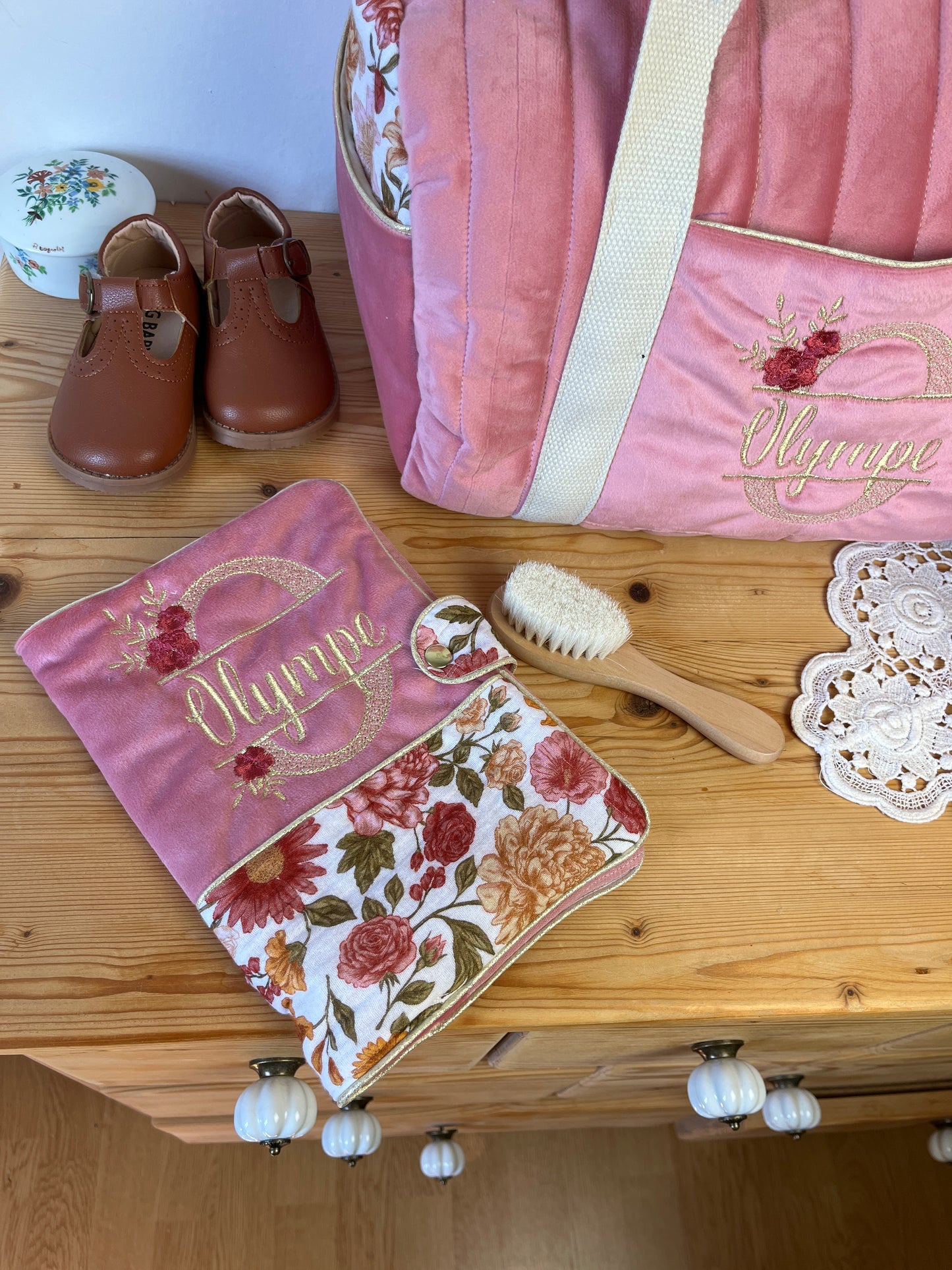 Ensemble: sac Louison, protège carnet et trousse Colette velours rose thé et gaze Elisabeth