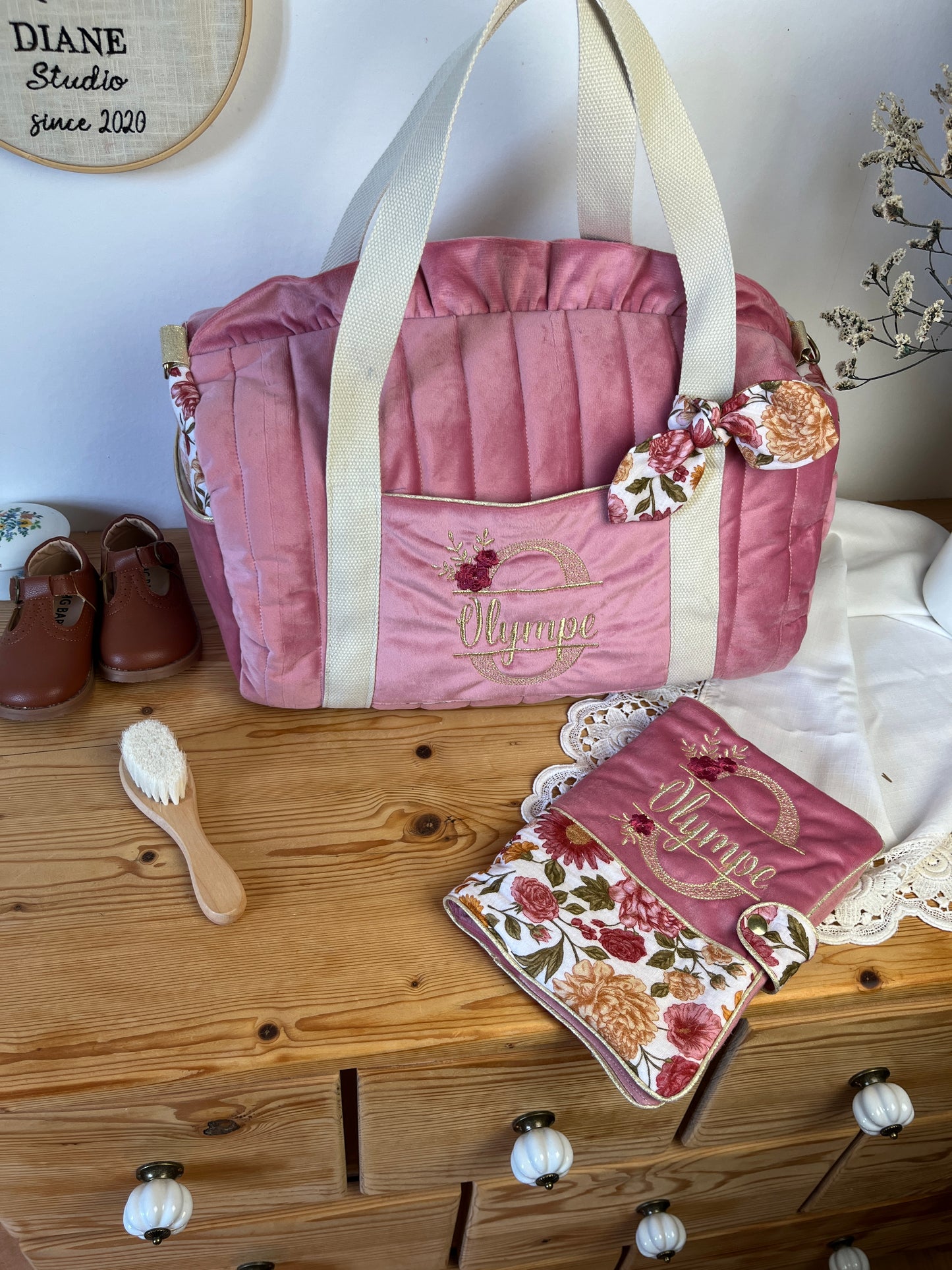 Ensemble: sac Louison, protège carnet et trousse Colette velours rose thé et gaze Elisabeth