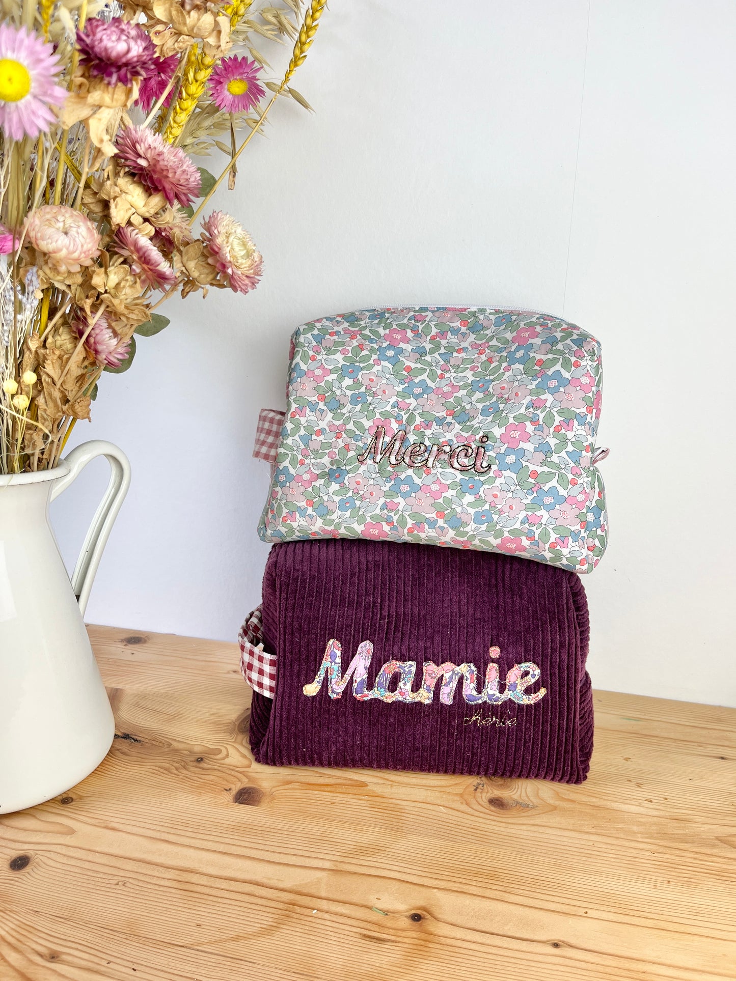 Trousse de toilette brodé mamie chérie