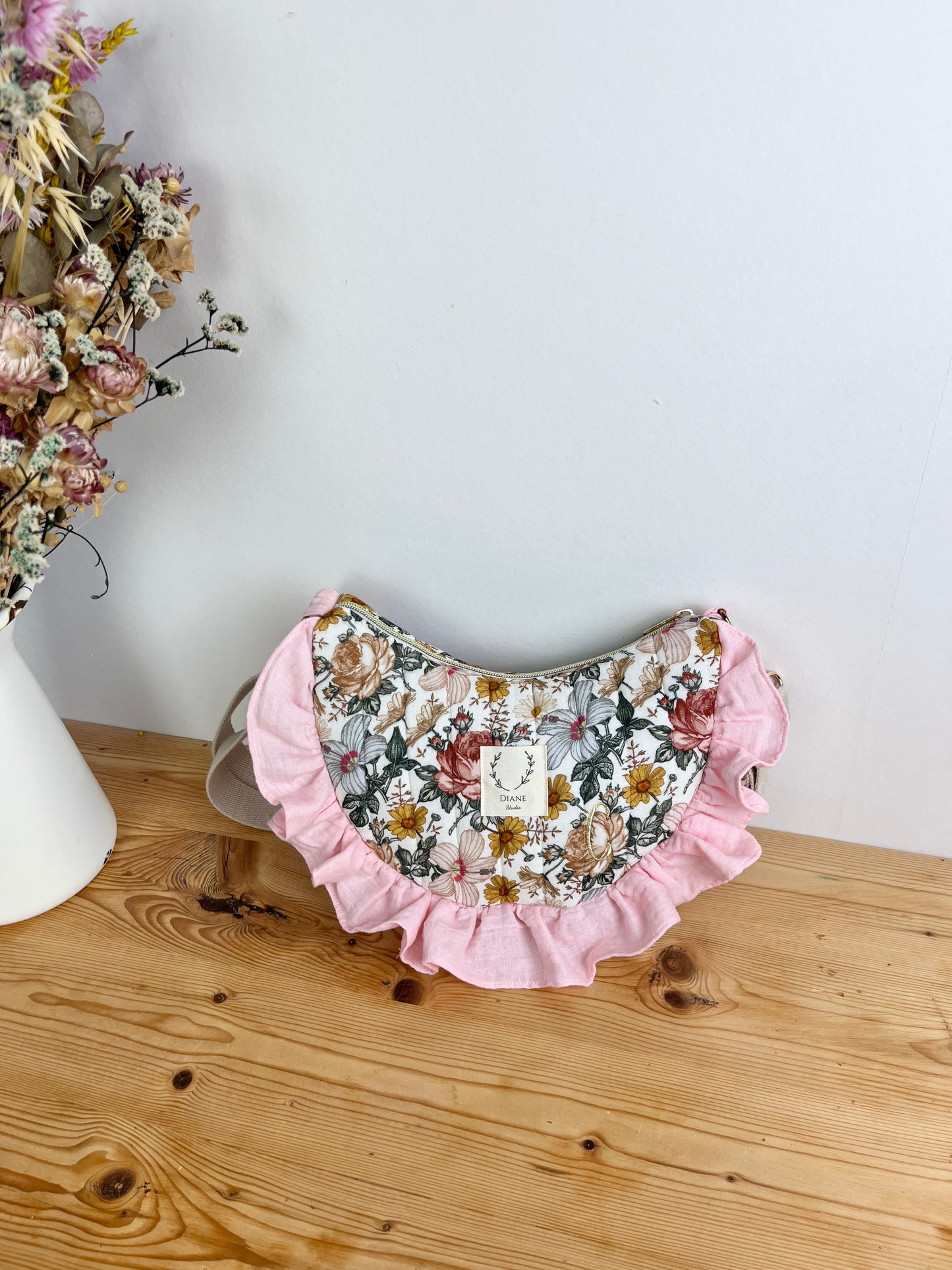 Milan le sac croissant matelassé gaze vintage et rose