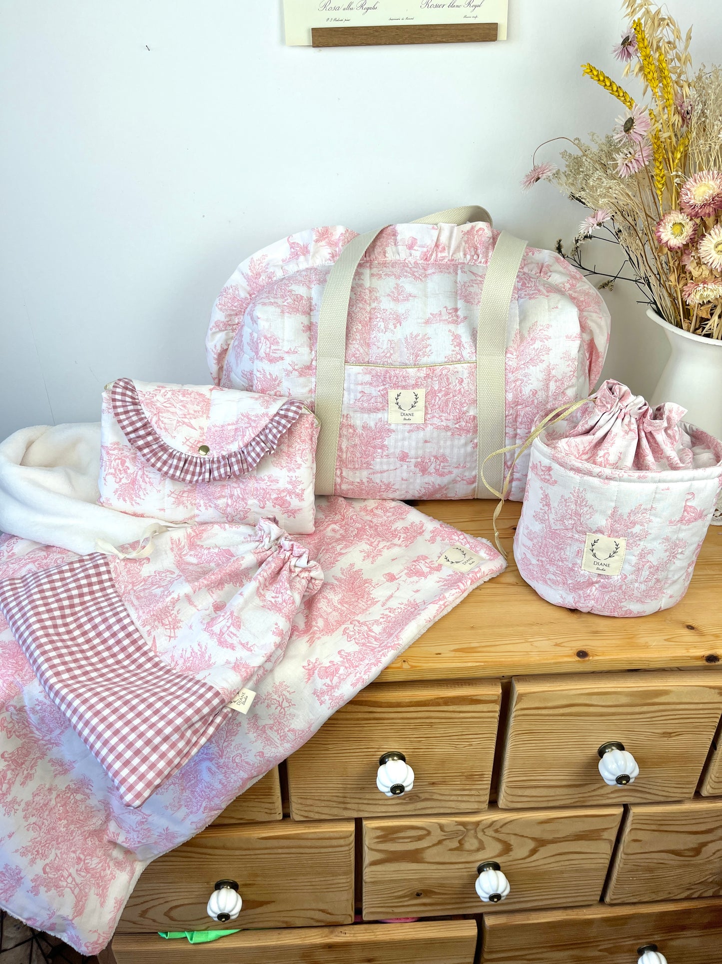 Ensemble Sac Chloé, panier pochon, pochon, couverture et matelas à langer personnalisable
