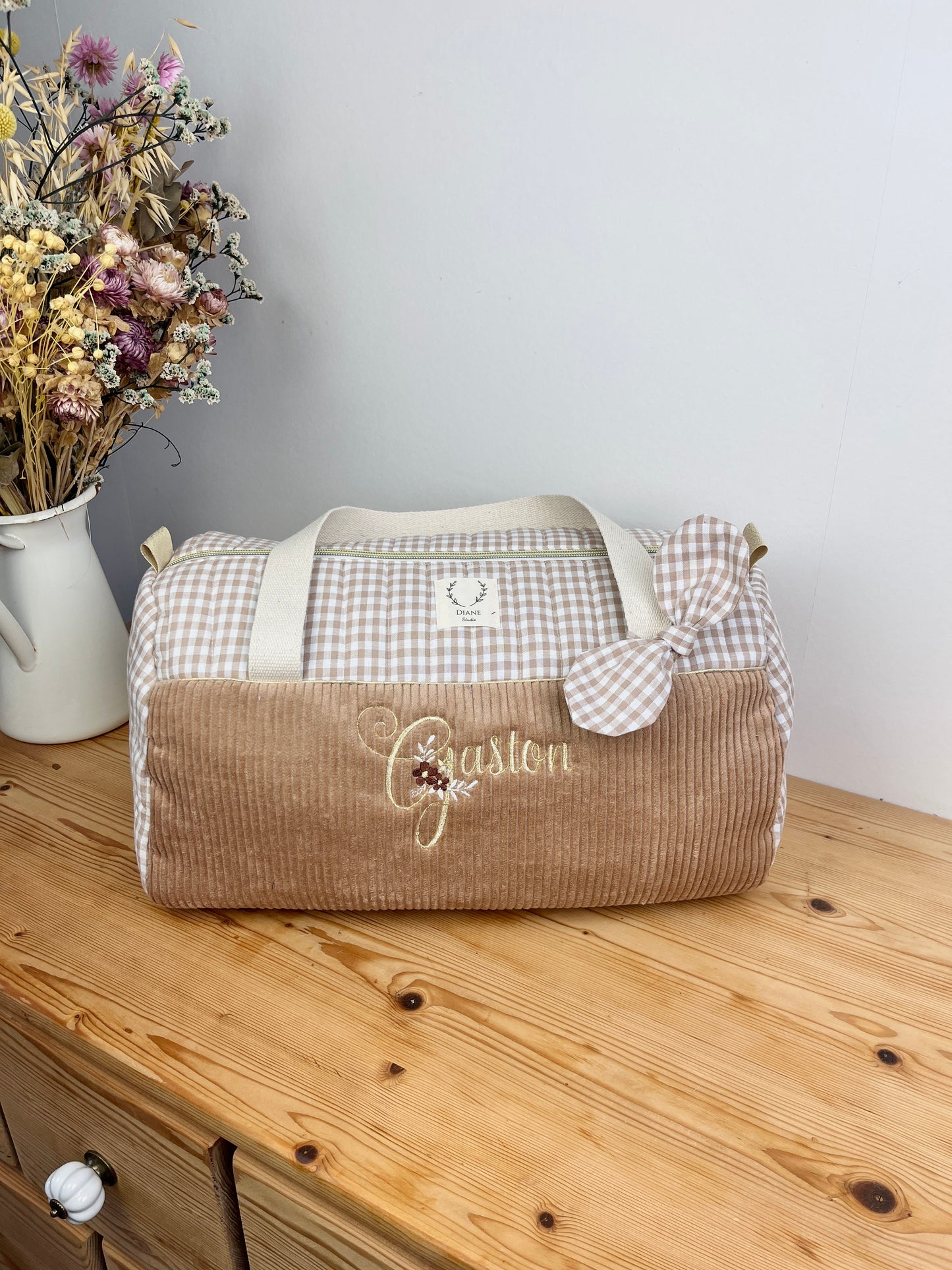 Louison le sac polochon matelassé enfant velours camel et vichy beige