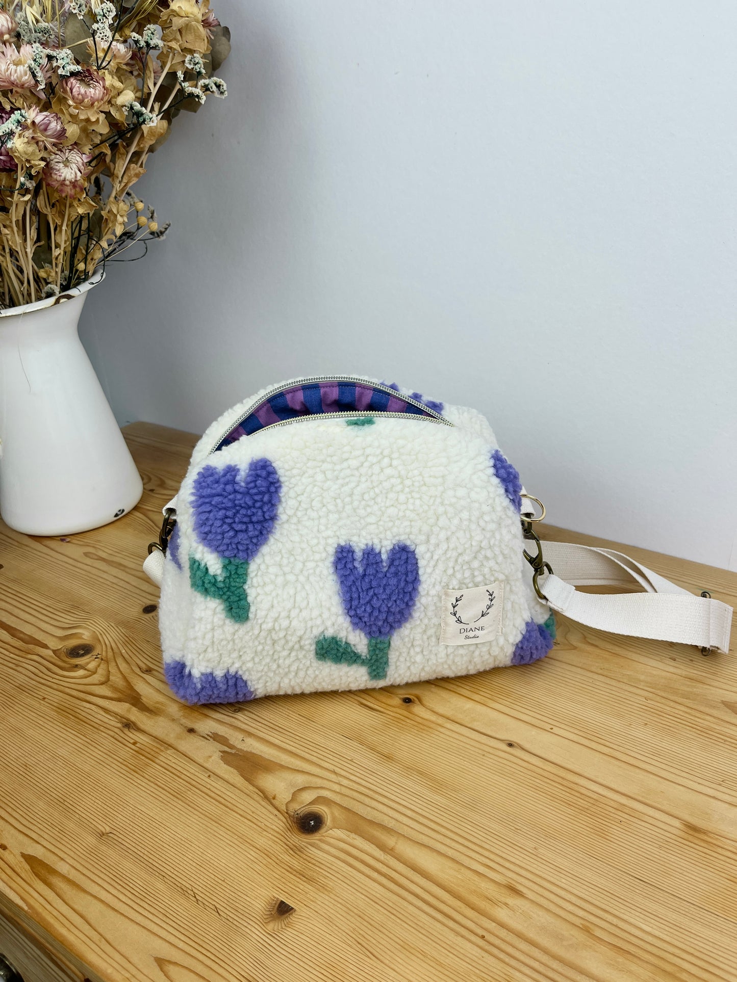 Colette le sac bandoulière sherpa tulipes violettes - en stock