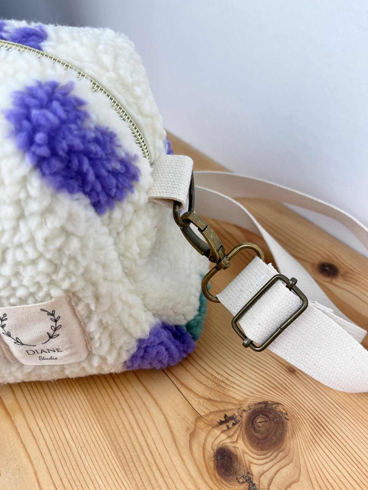 Colette le sac bandoulière sherpa tulipes violettes - en stock