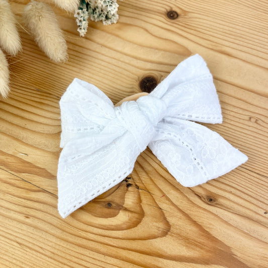 Noeud broderie anglaise