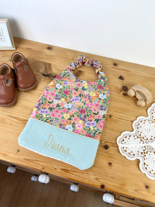 La serviette élastiquée gaze bloom et vert