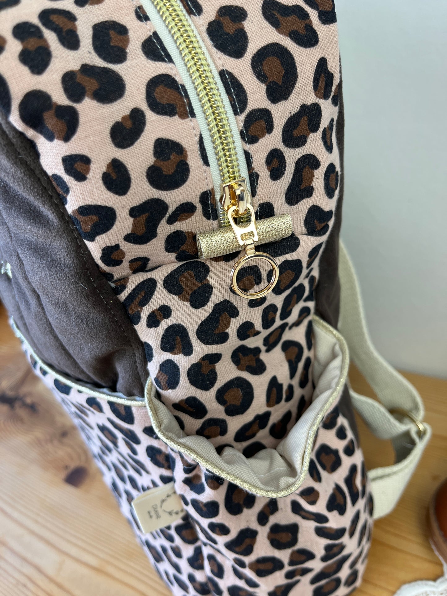 Le sac à dos enfant Ombeline gaze et velours chocolat